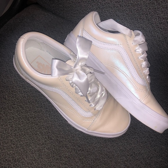 vans pearl suede